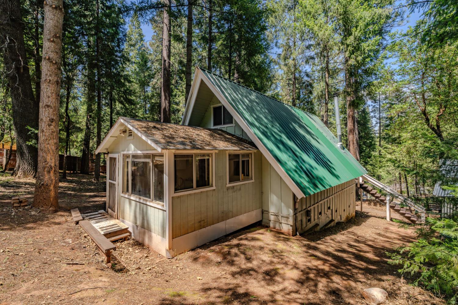 Detail Gallery Image 9 of 40 For 26916 Silver Dr, Pioneer,  CA 95666 - 2 Beds | 1 Baths