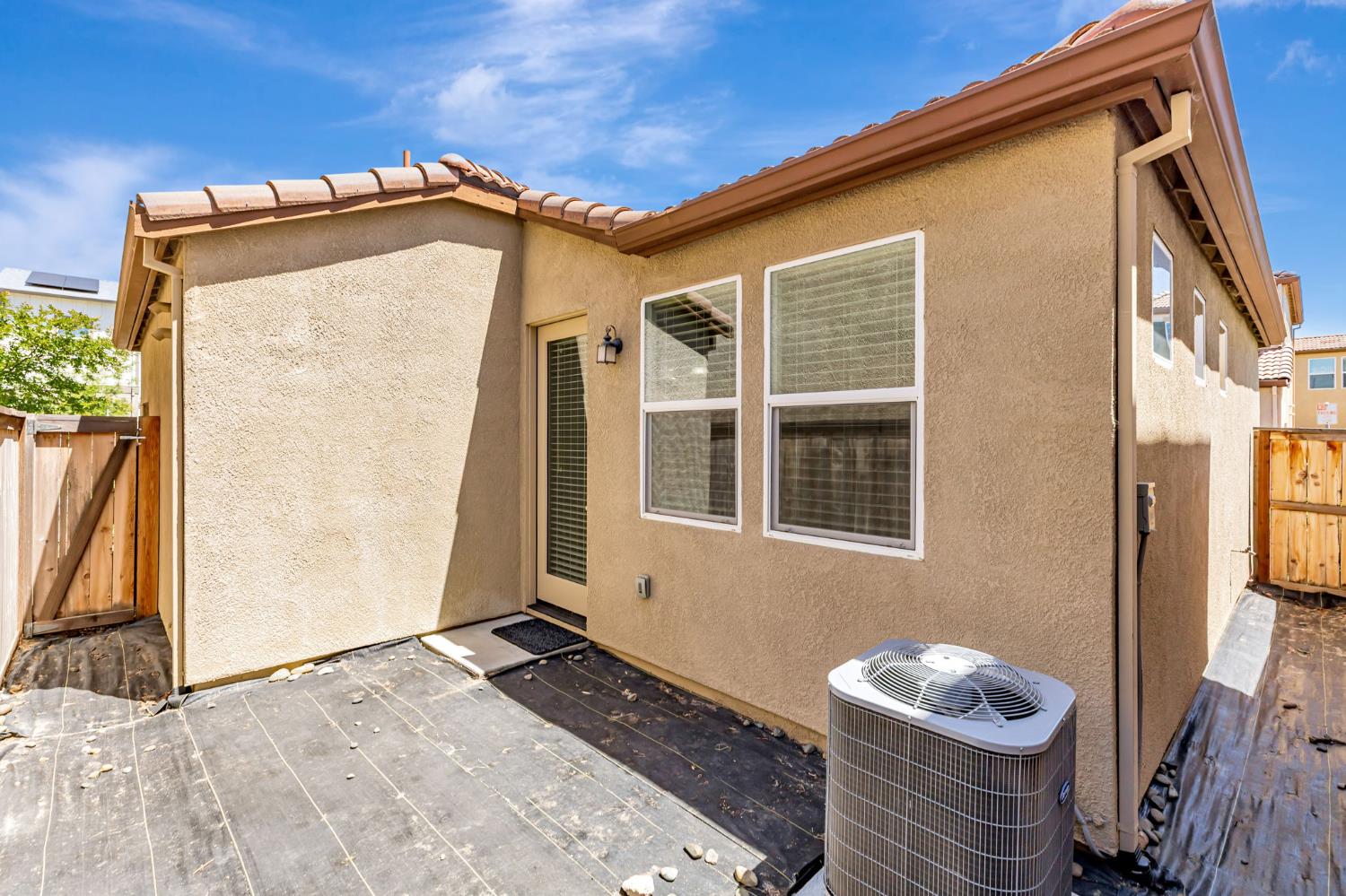 Detail Gallery Image 36 of 48 For 4630 Ocean Ln, Elk Grove,  CA 95757 - 2 Beds | 2 Baths