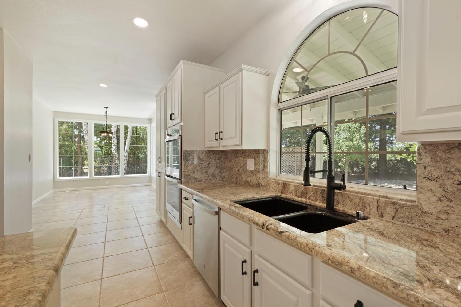 Detail Gallery Image 25 of 95 For 7149 E Eight Mile Rd, Stockton,  CA 95212 - 5 Beds | 5/1 Baths