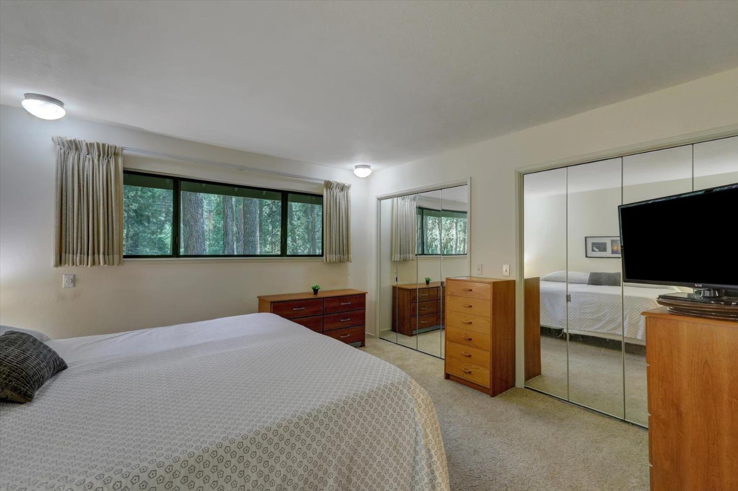 Detail Gallery Image 26 of 98 For 13480 Red Dog Rd, Nevada City,  CA 95959 - 3 Beds | 2/1 Baths