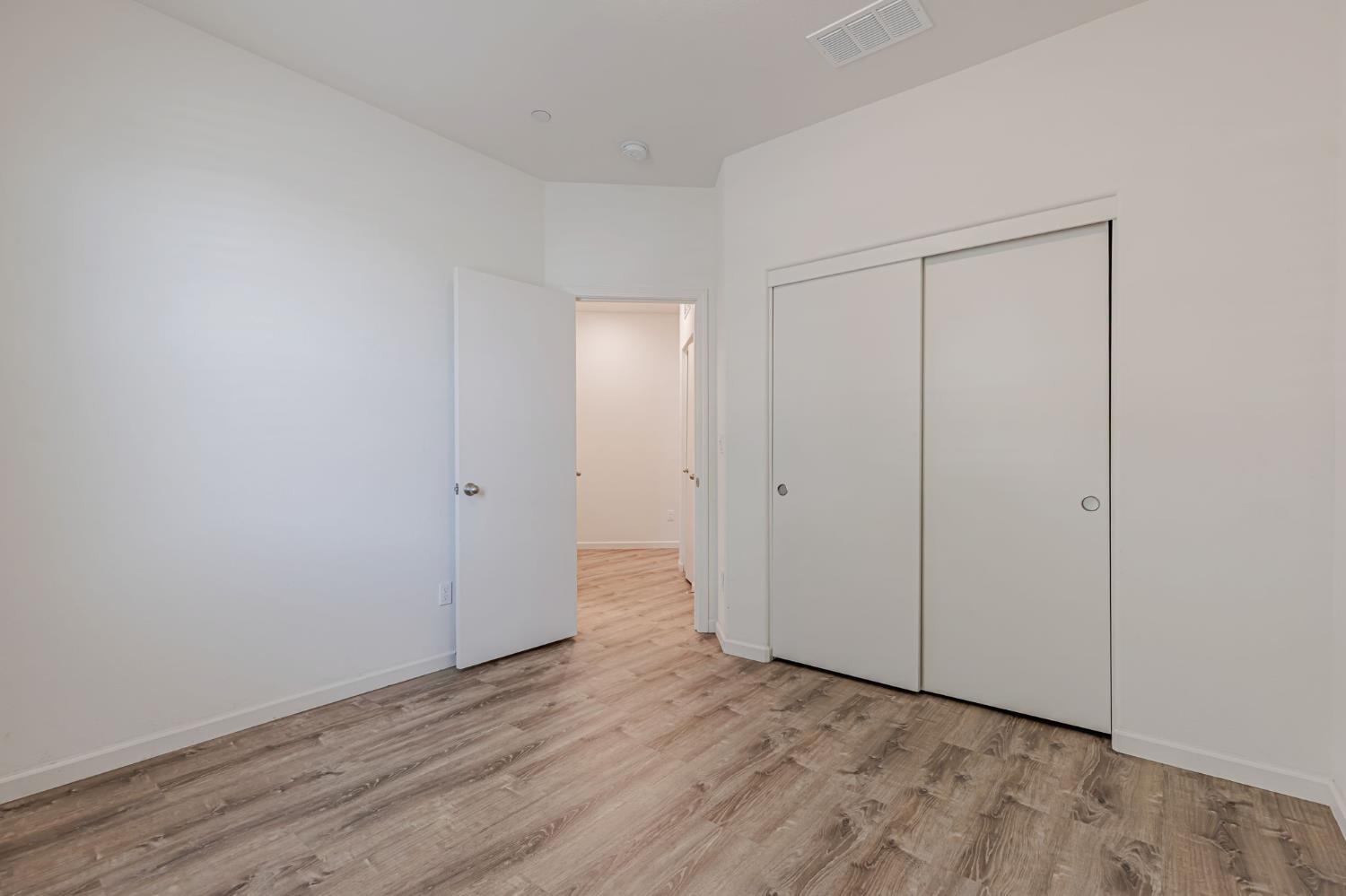 Detail Gallery Image 24 of 48 For 4630 Ocean Ln, Elk Grove,  CA 95757 - 2 Beds | 2 Baths