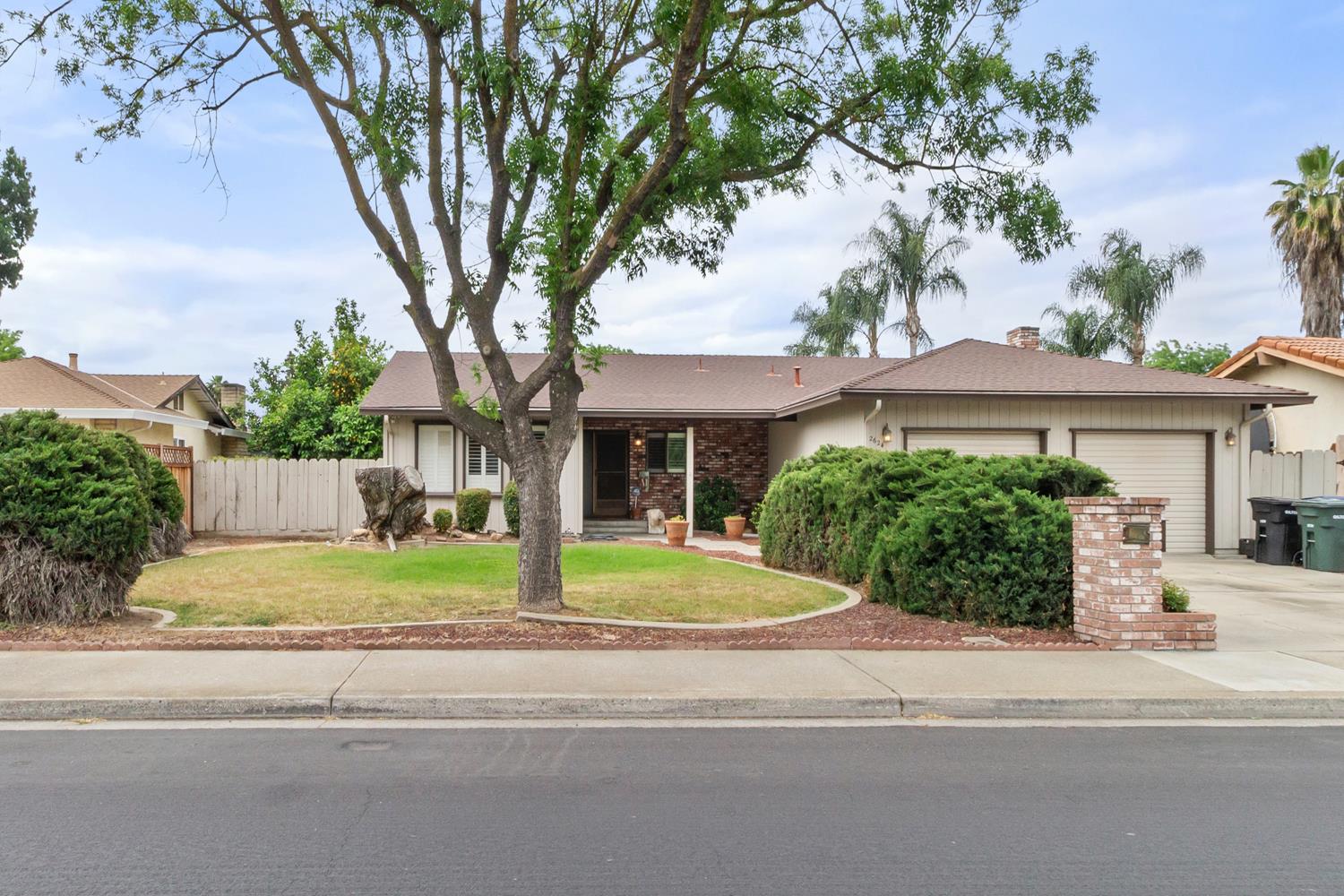 Detail Gallery Image 5 of 55 For 2624 E Orangeburg, Modesto,  CA 95355 - 3 Beds | 2 Baths