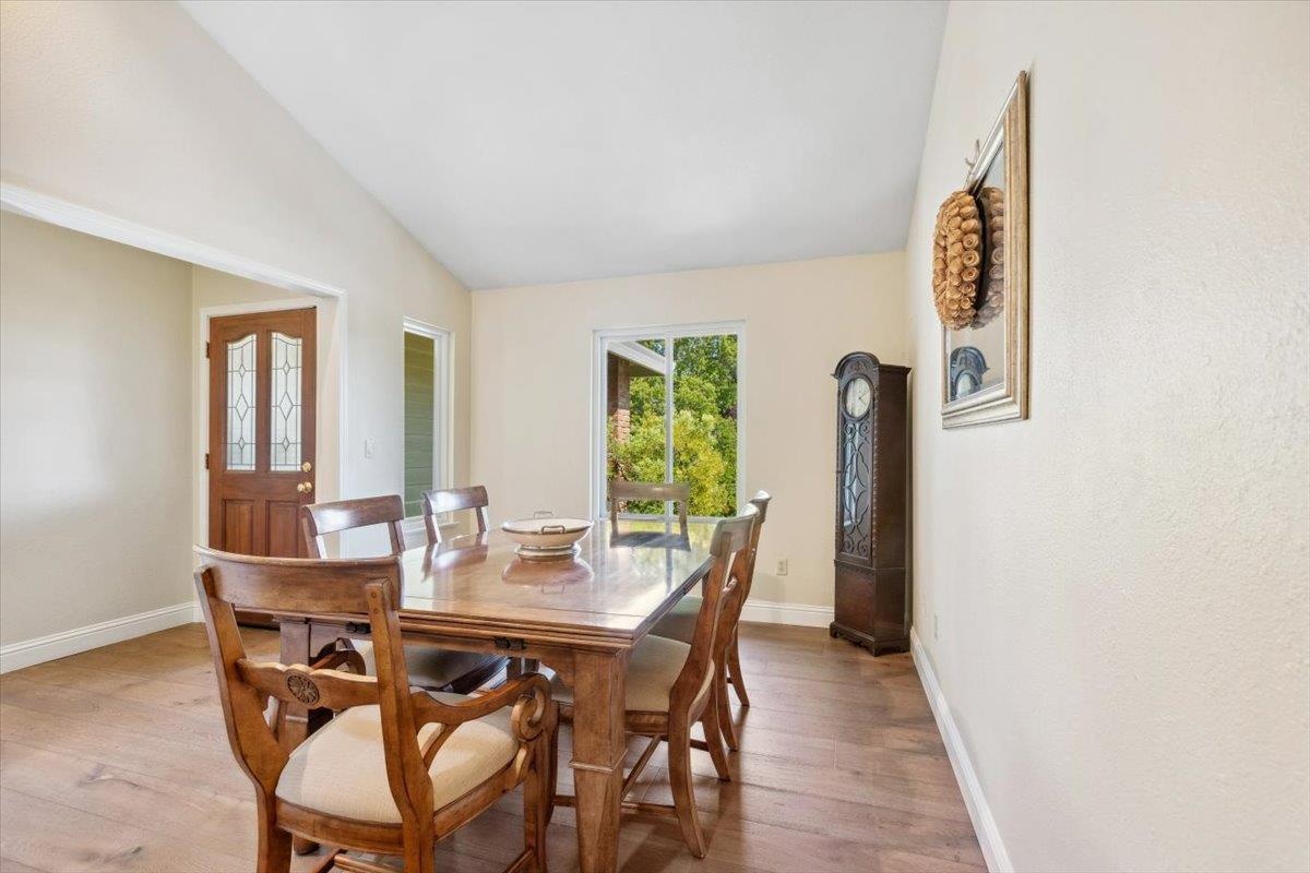 Detail Gallery Image 10 of 24 For 1140 Oak Tree Cir, El Dorado Hills,  CA 95762 - 3 Beds | 2 Baths