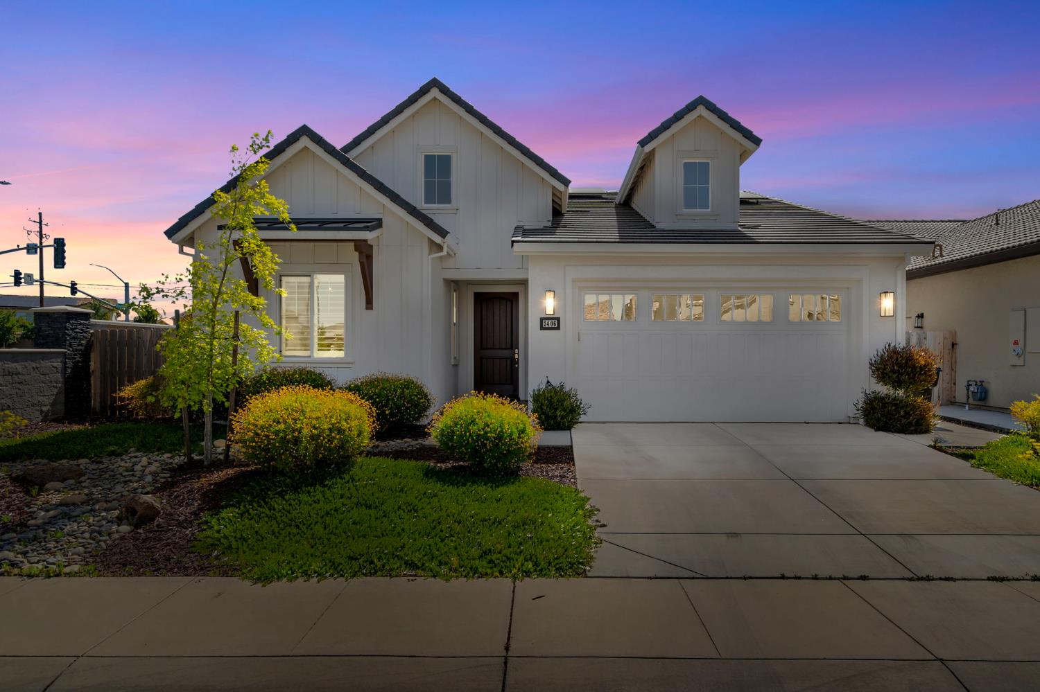 Detail Gallery Image 2 of 38 For 2406 Tribeca Ave, Manteca,  CA 95337 - 3 Beds | 2 Baths