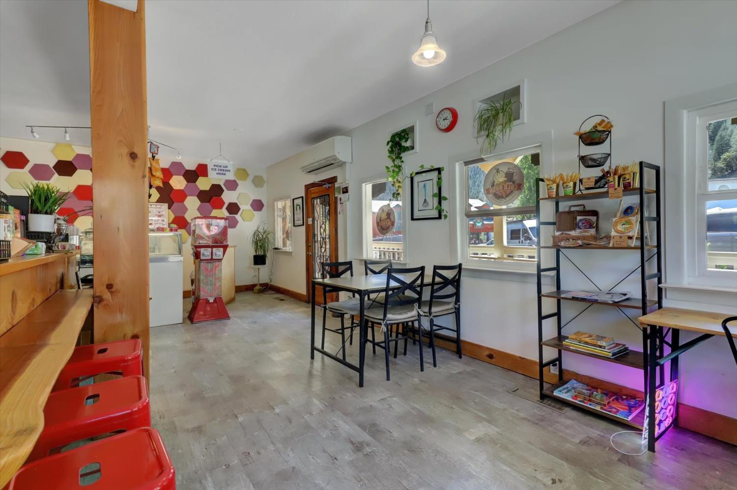 Detail Gallery Image 93 of 93 For 200 Main St, Downieville,  CA 95936 - 3 Beds | 4 Baths