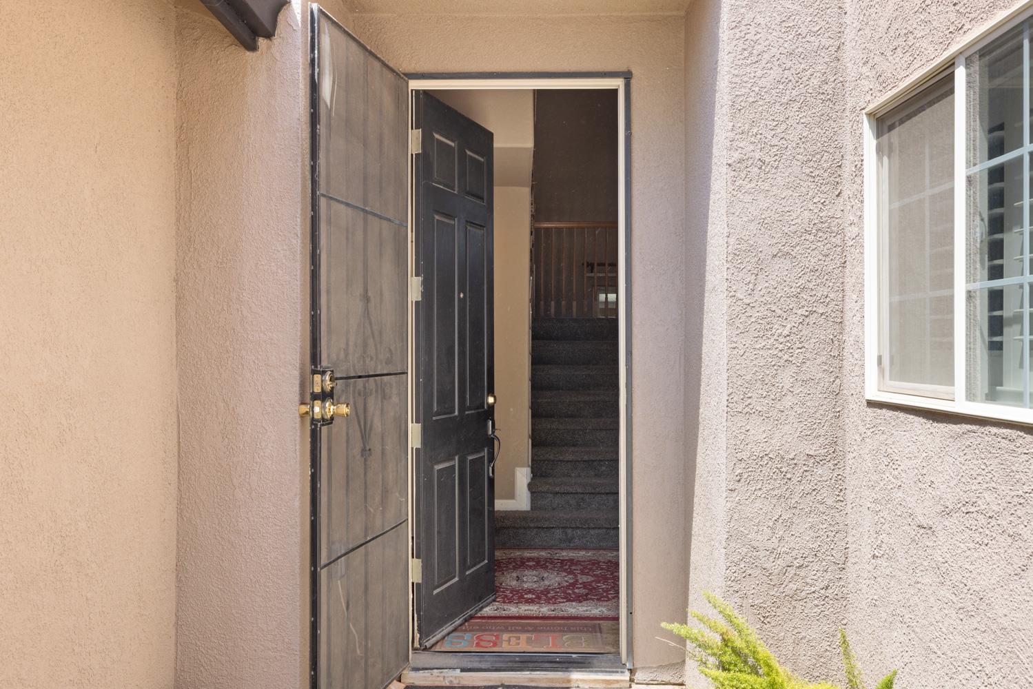 Detail Gallery Image 5 of 54 For 12777 Bonnie Brae, Waterford,  CA 95386 - 4 Beds | 3 Baths