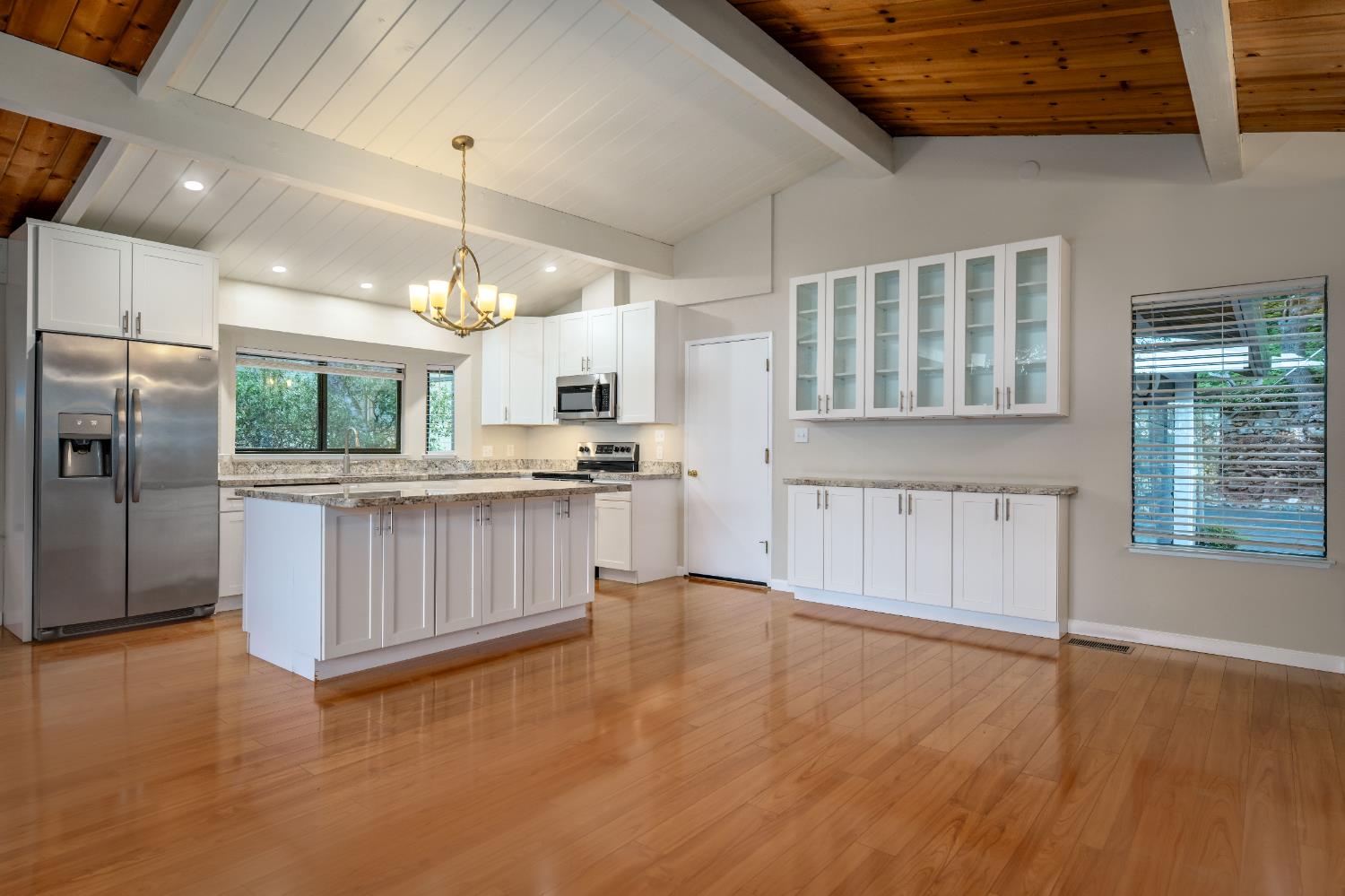 Detail Gallery Image 19 of 75 For 12540 Lake Wildwood Drive, Penn Valley,  CA 95946 - 4 Beds | 2 Baths