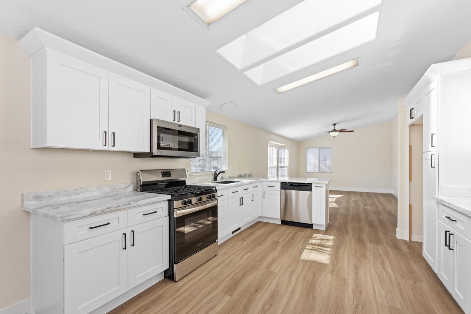 Detail Gallery Image 2 of 36 For 1400 W Marlette St 10, Ione,  CA 95640 - 3 Beds | 2 Baths