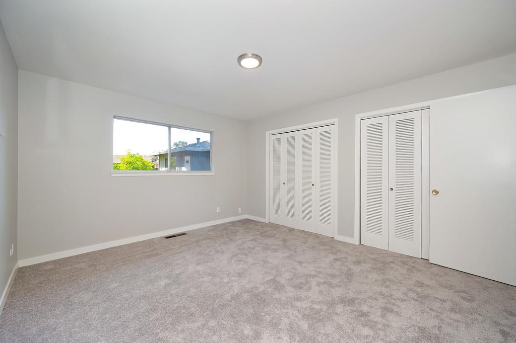 Detail Gallery Image 20 of 42 For 2 Springbrook Cir, Sacramento,  CA 95831 - – Beds | – Baths