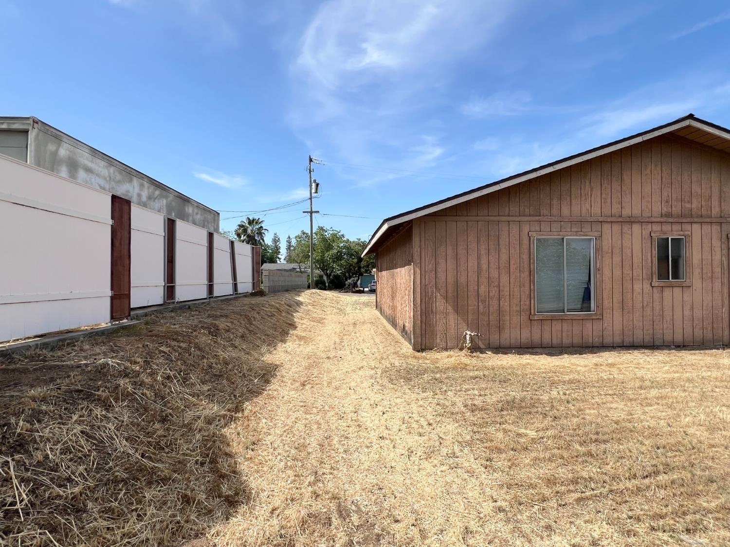 Detail Gallery Image 29 of 44 For 25553 El Vado Dr, Madera,  CA 93638 - 3 Beds | 1/1 Baths