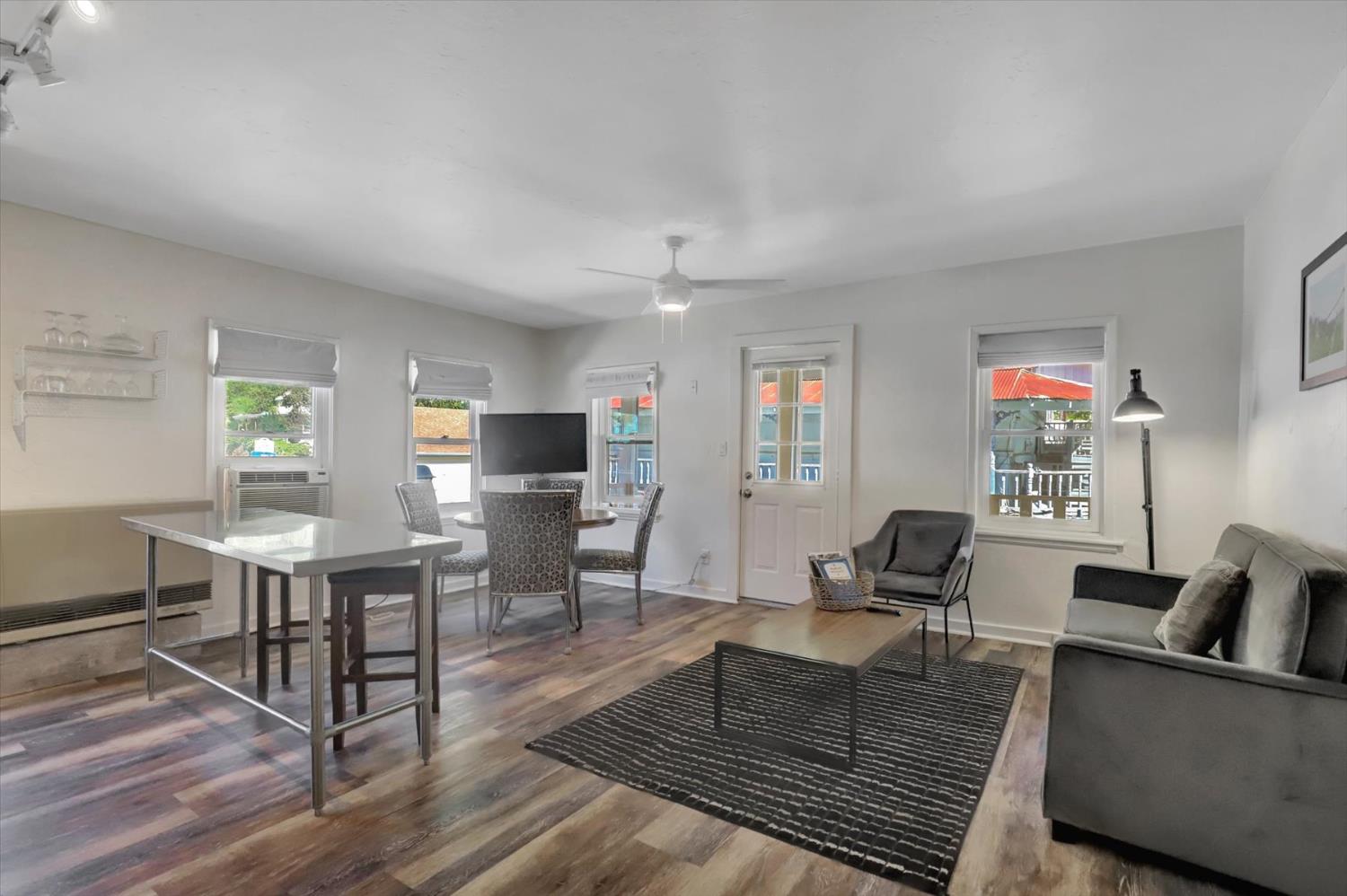 Detail Gallery Image 26 of 93 For 200 Main St, Downieville,  CA 95936 - 3 Beds | 4 Baths