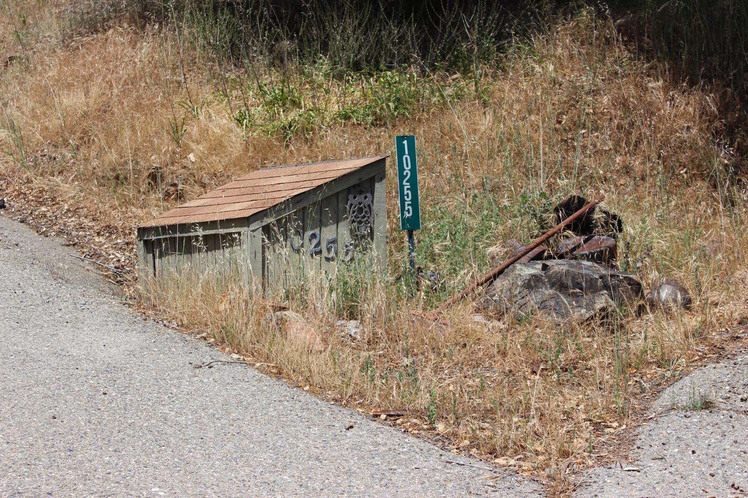 Carrousel Drive, Redding, California image 35