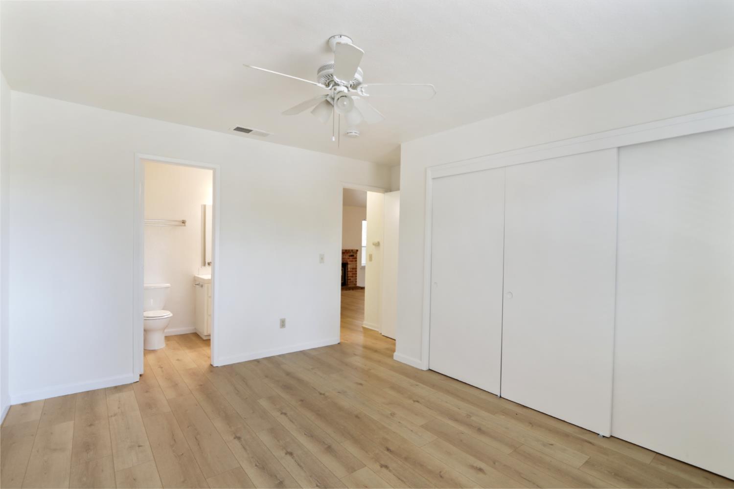 Photo #14: 225063516 Listing: Photo #14