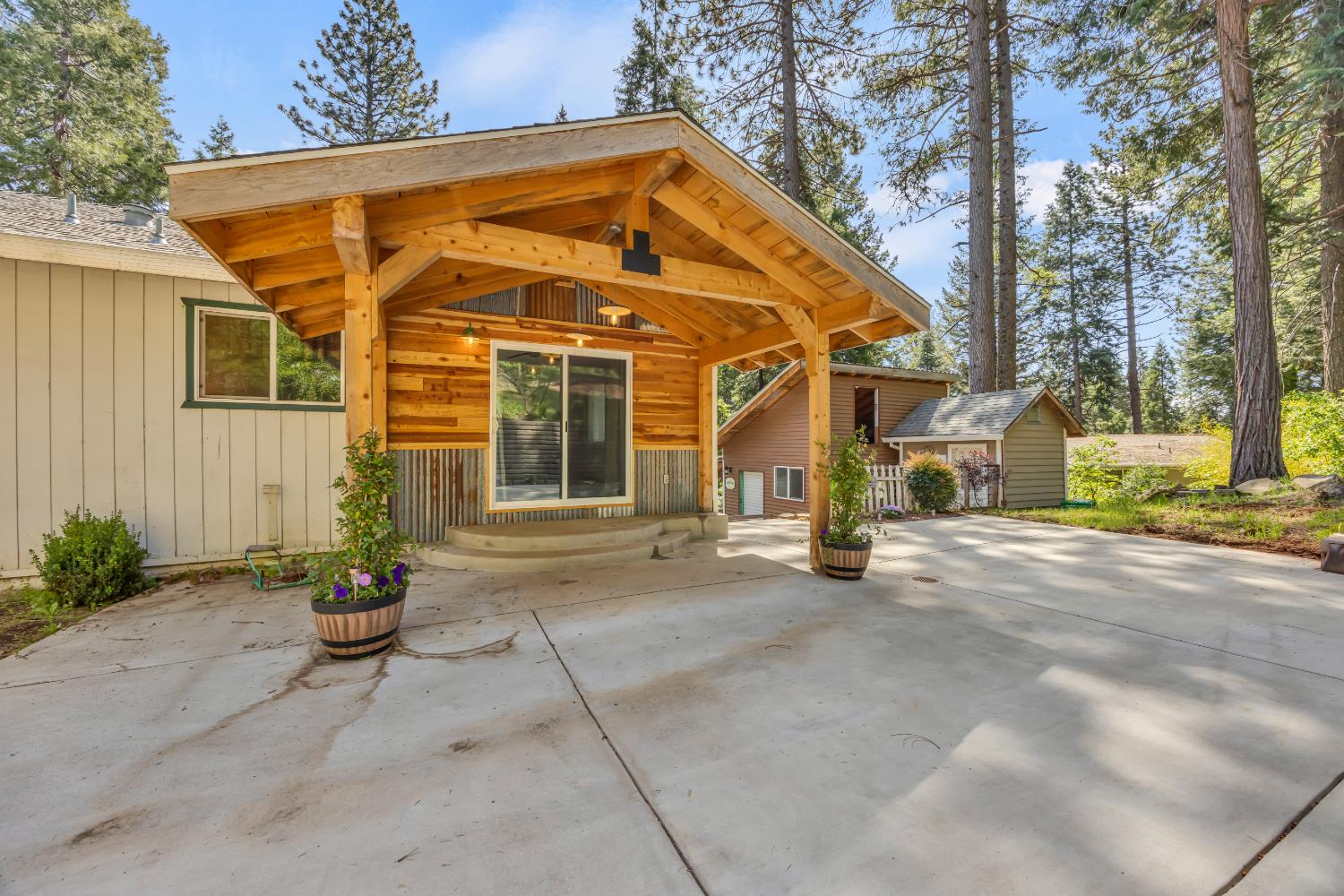 Lakewood Drive, Pollock Pines, California image 5
