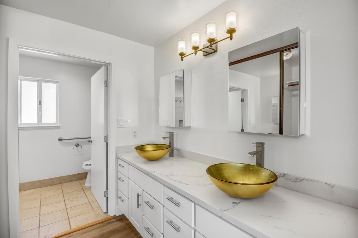 Detail Gallery Image 30 of 82 For 10376 Spiva Rd, Sacramento,  CA 95829 - 4 Beds | 2 Baths