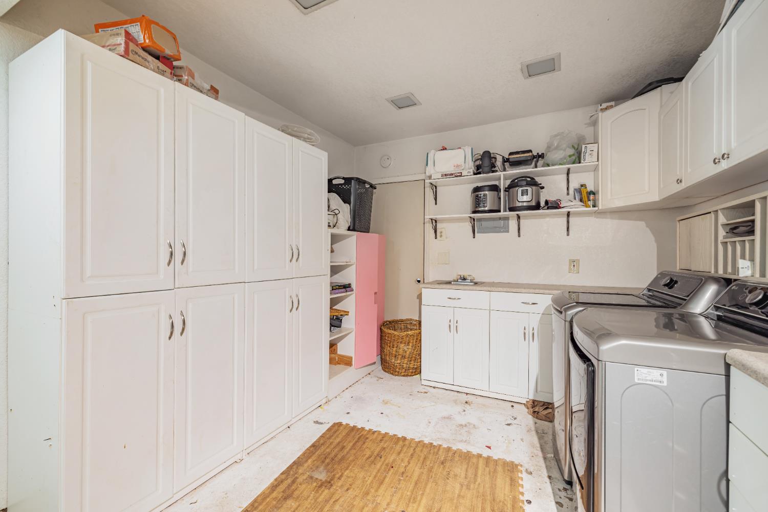 Detail Gallery Image 30 of 42 For 3212 Hurley Way, Sacramento,  CA 95864 - 3 Beds | 1 Baths