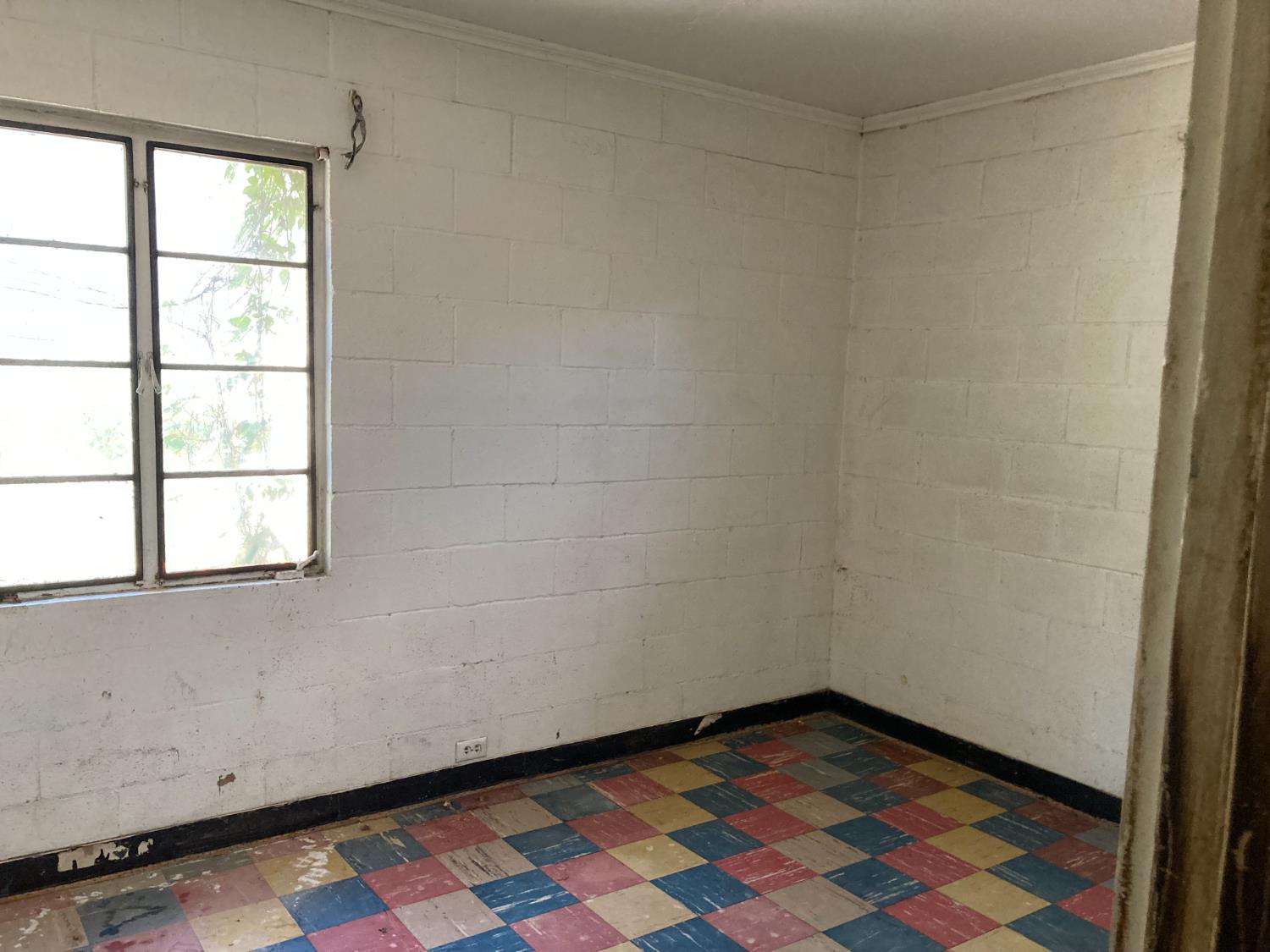 Detail Gallery Image 9 of 26 For 212 High St, Modesto,  CA 95354 - 3 Beds | 1 Baths