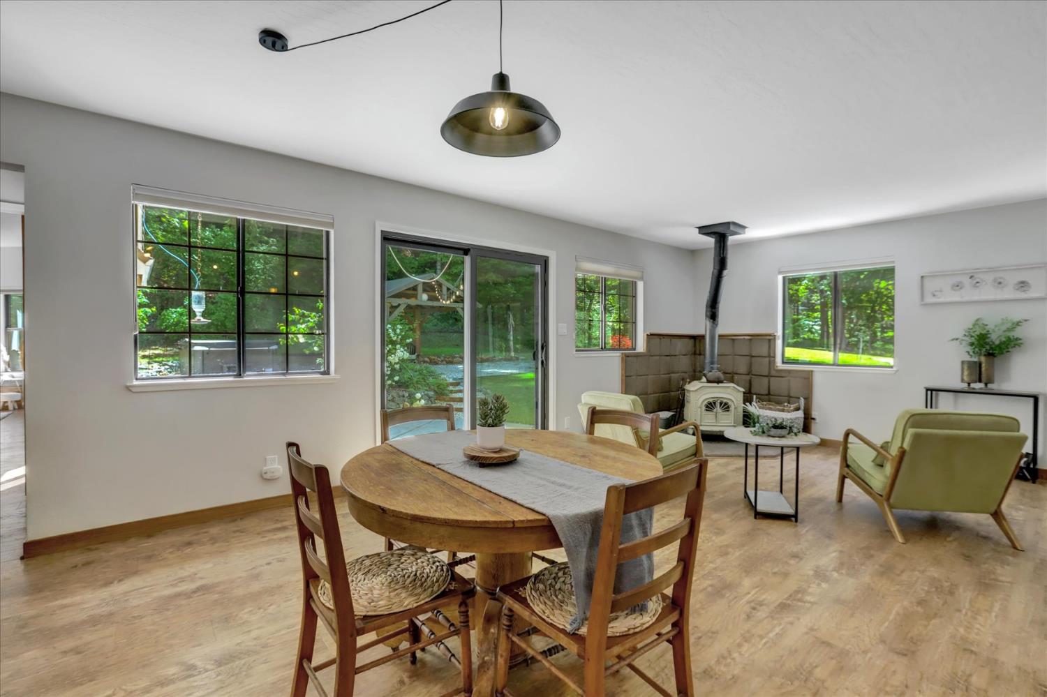 Detail Gallery Image 11 of 90 For 12569 Pasquale Rd, Nevada City,  CA 95959 - 2 Beds | 2 Baths