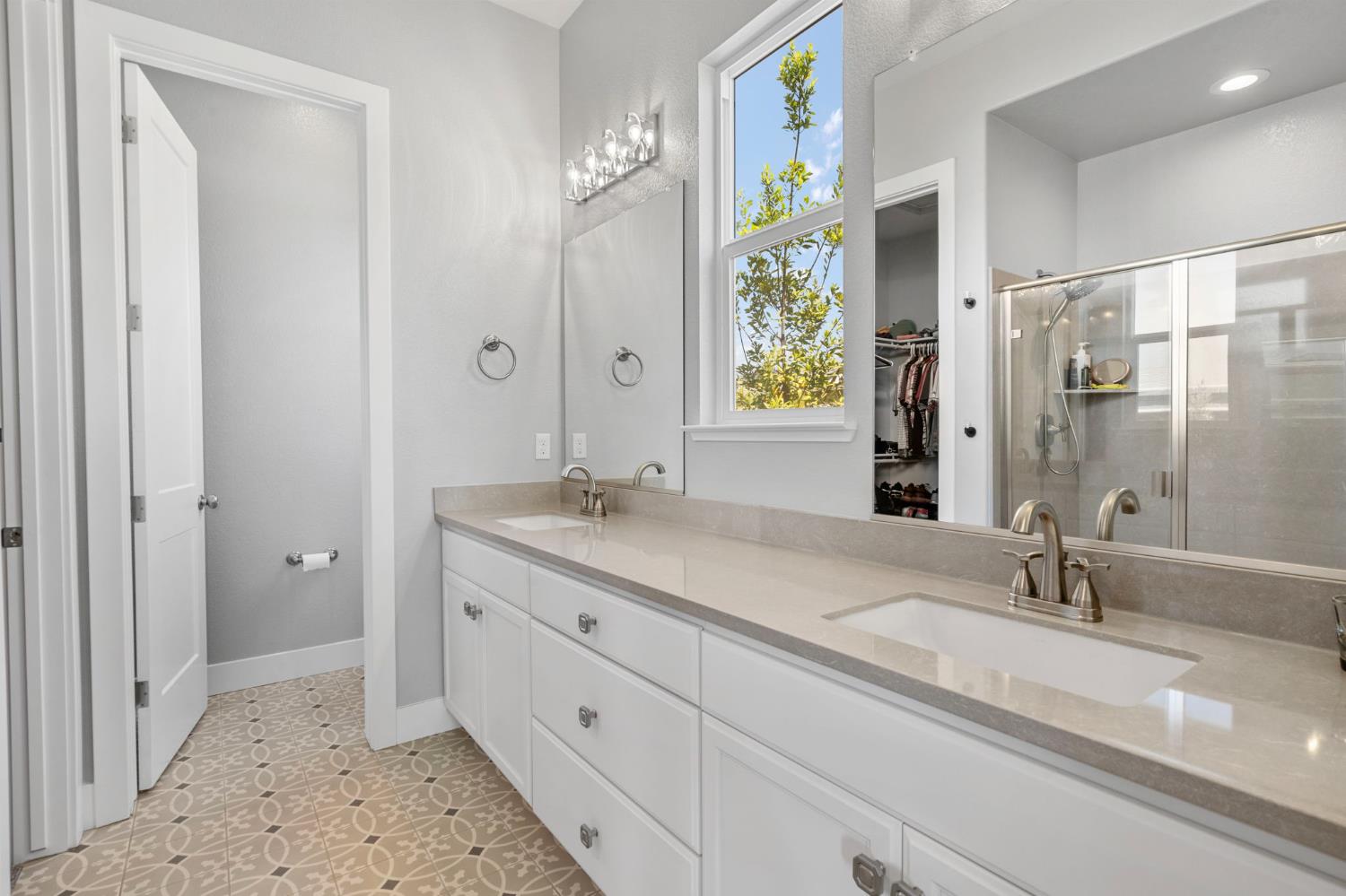 Detail Gallery Image 34 of 38 For 2406 Tribeca Ave, Manteca,  CA 95337 - 3 Beds | 2 Baths