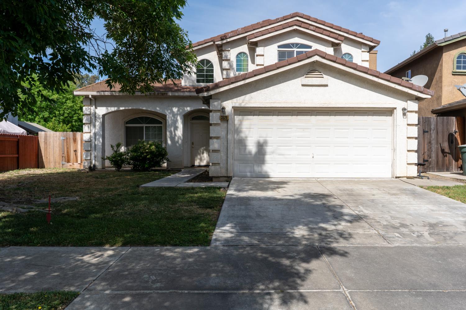 Detail Gallery Image 1 of 34 For 3529 Paseo Verde Ave, Merced,  CA 95348 - 5 Beds | 3 Baths