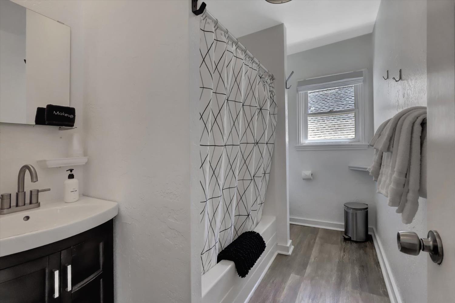 Detail Gallery Image 43 of 93 For 200 Main St, Downieville,  CA 95936 - 3 Beds | 4 Baths