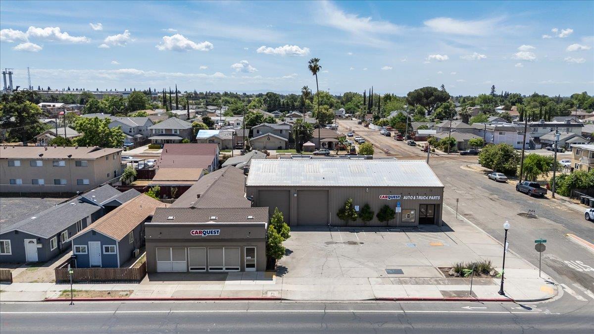 Detail Gallery Image 2 of 58 For 412 S Yosemite Ave, Oakdale,  CA 95361 - – Beds | – Baths
