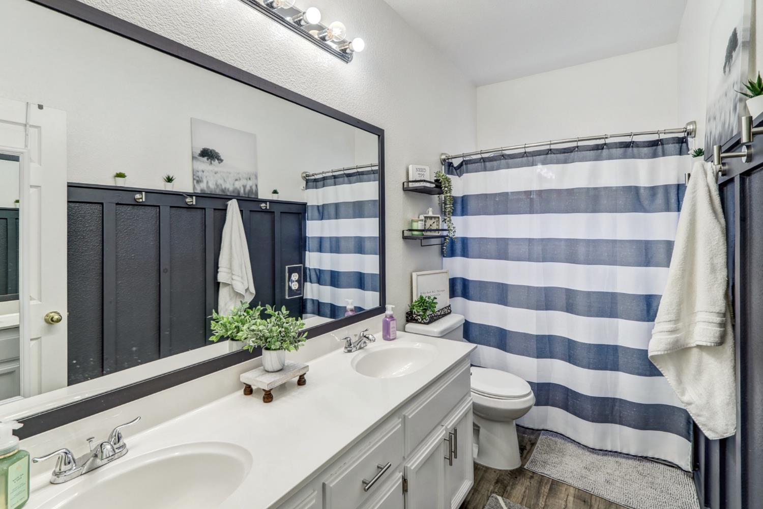 Detail Gallery Image 33 of 47 For 2207 Catherwood Way, Sacramento,  CA 95835 - 4 Beds | 3 Baths