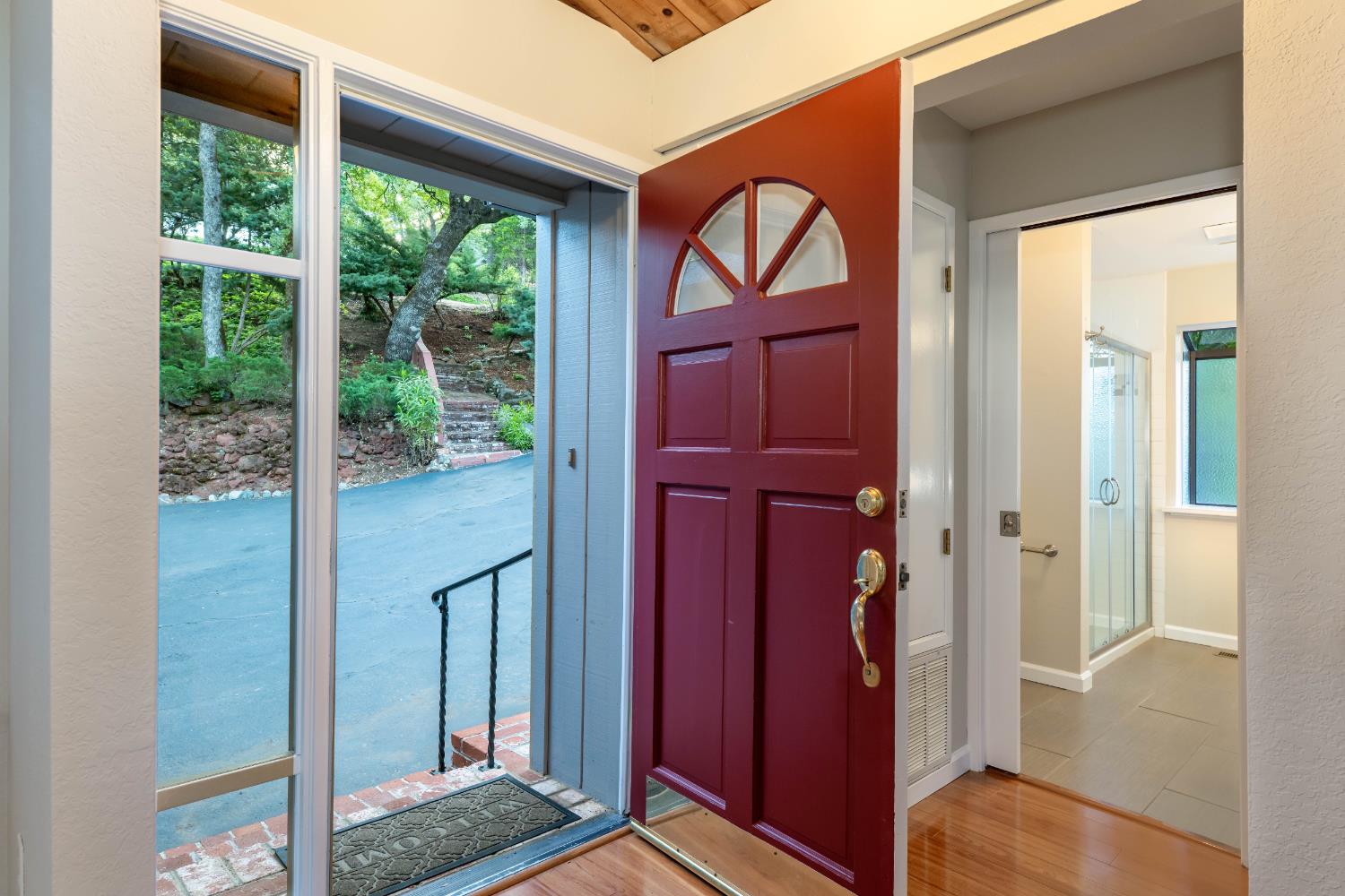 Detail Gallery Image 12 of 75 For 12540 Lake Wildwood Drive, Penn Valley,  CA 95946 - 4 Beds | 2 Baths
