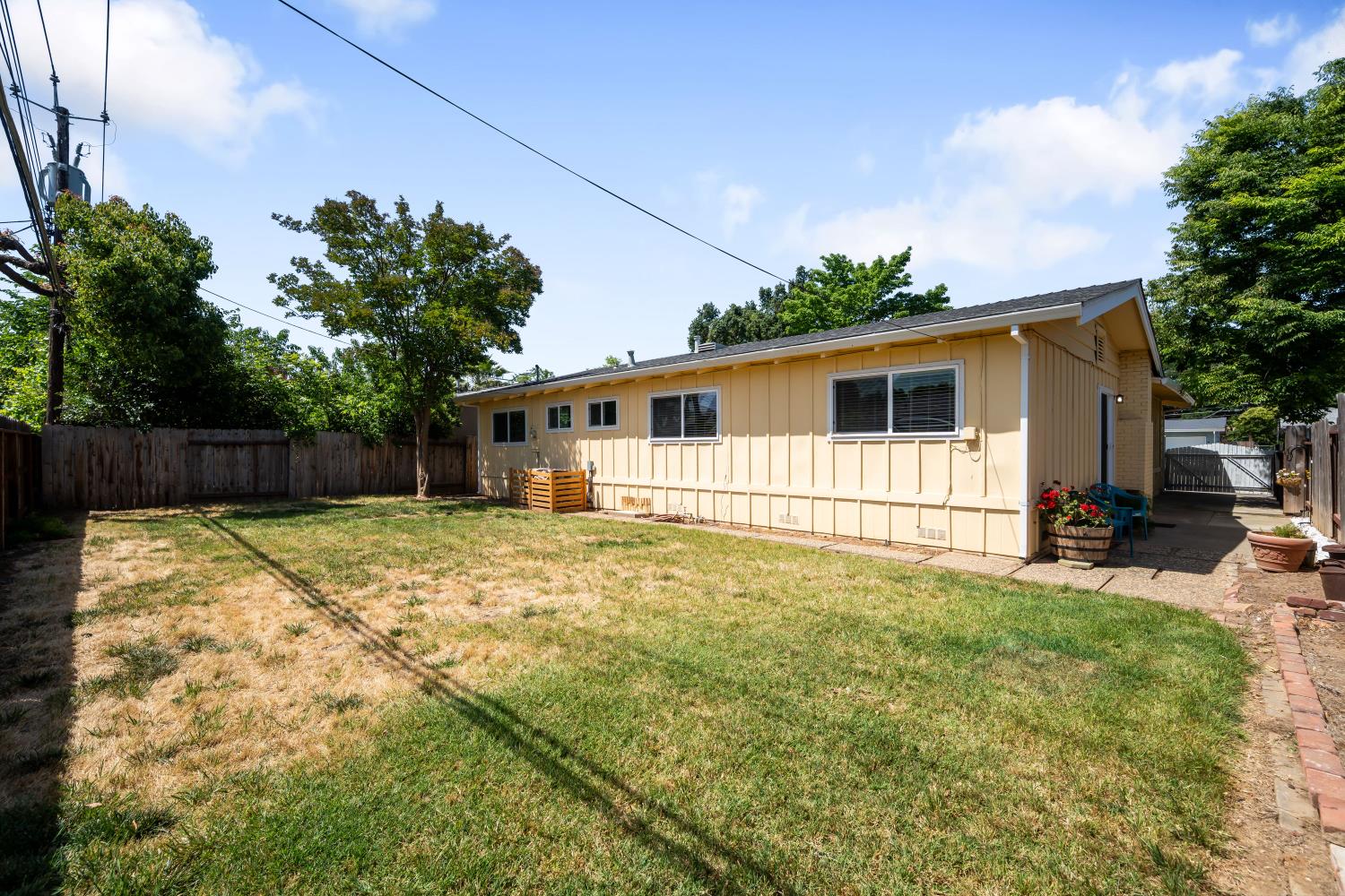 Mark Street, Elk Grove, California image 23