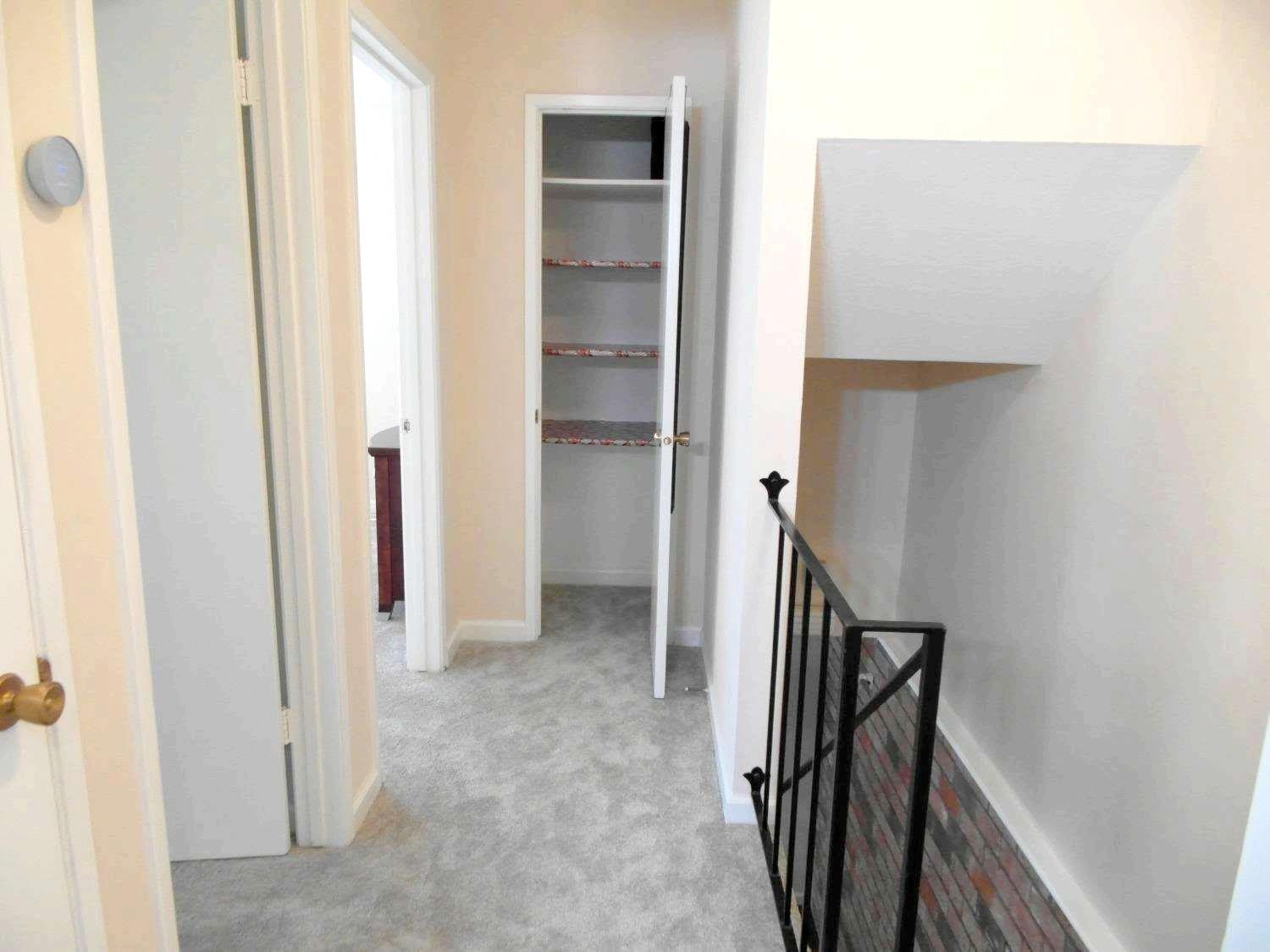 Detail Gallery Image 7 of 22 For 2708 Pole Line Rd #2,  Davis,  CA 95618 - 2 Beds | 1 Baths