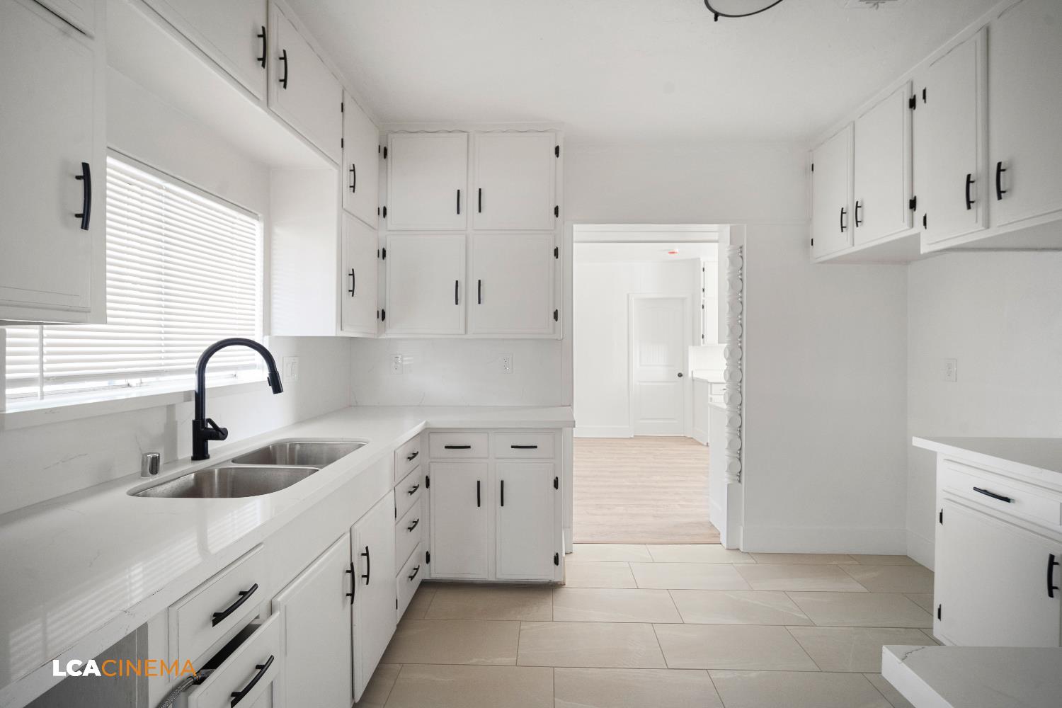 Detail Gallery Image 17 of 35 For 615 Decatur St, Bakersfield,  CA 93308 - 4 Beds | 2 Baths