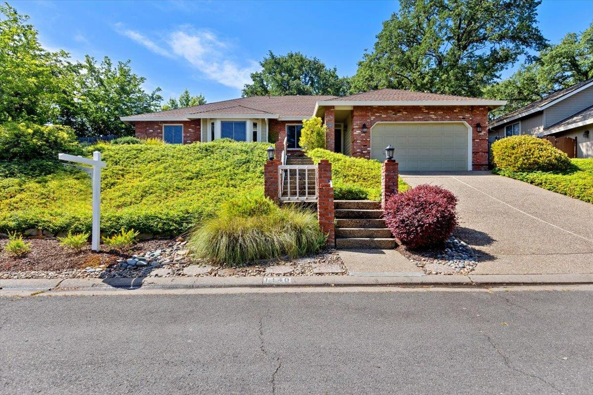 Detail Gallery Image 1 of 24 For 1140 Oak Tree Cir, El Dorado Hills,  CA 95762 - 3 Beds | 2 Baths