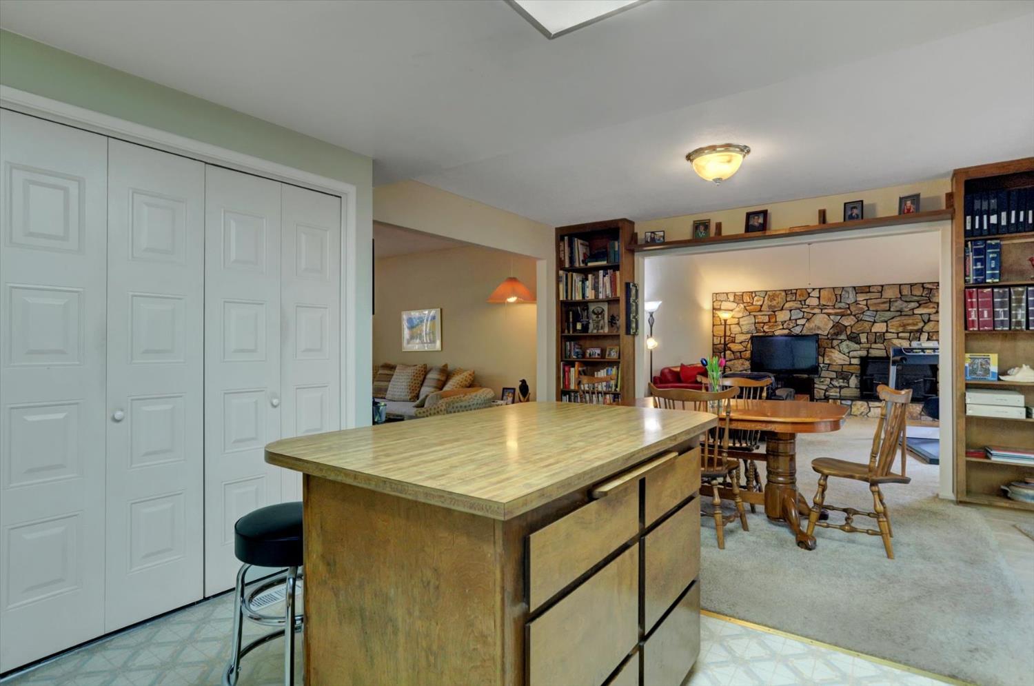 Detail Gallery Image 15 of 98 For 13480 Red Dog Rd, Nevada City,  CA 95959 - 3 Beds | 2/1 Baths