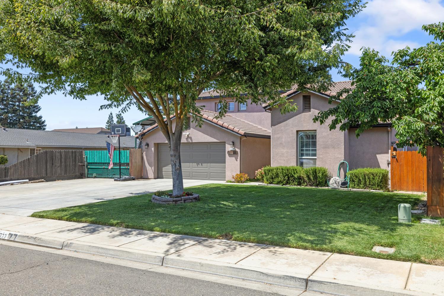 Detail Gallery Image 3 of 54 For 12777 Bonnie Brae, Waterford,  CA 95386 - 4 Beds | 3 Baths