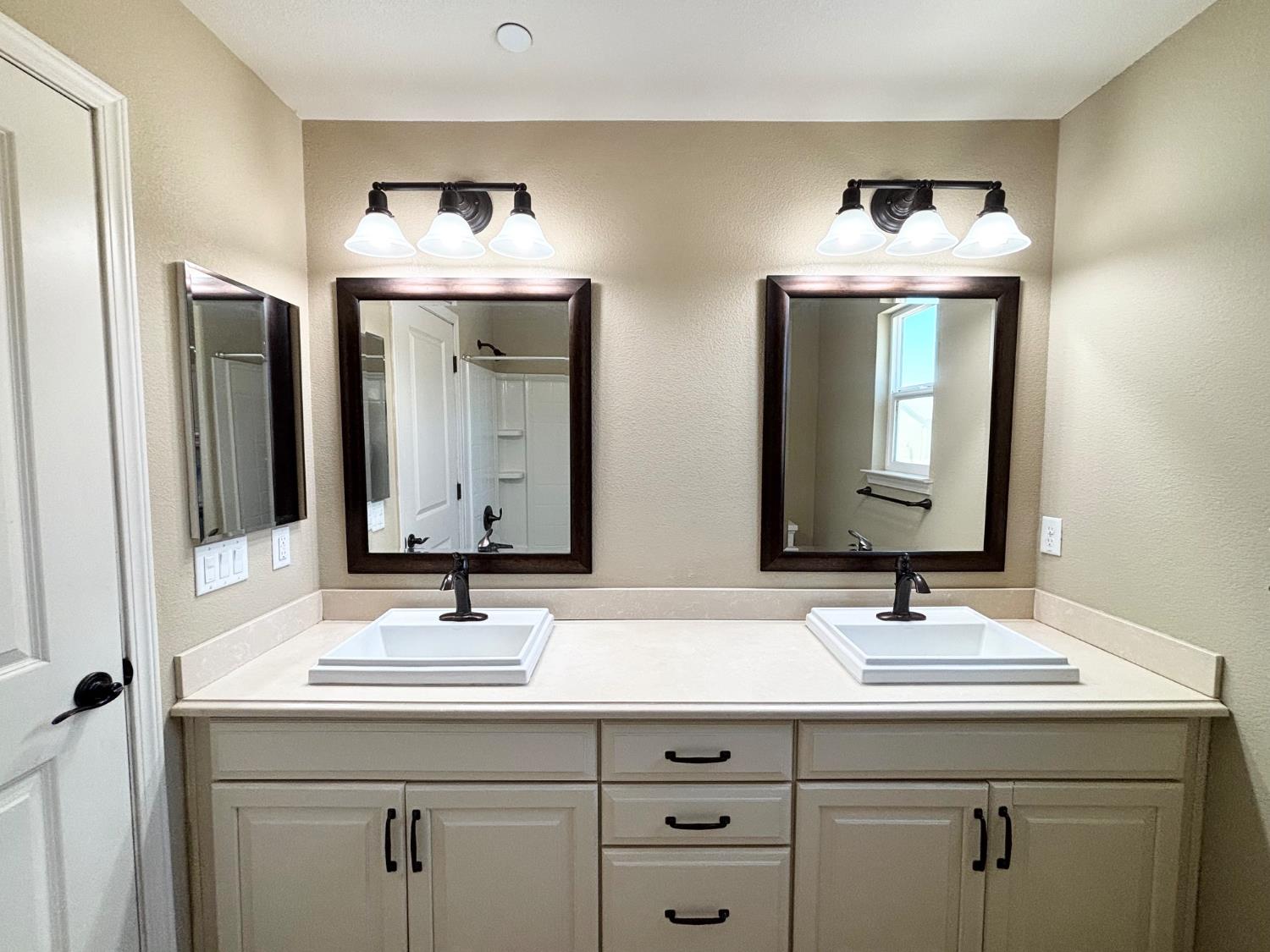 Detail Gallery Image 26 of 34 For 10311 Petty Ln, Stockton,  CA 95212 - 5 Beds | 3 Baths