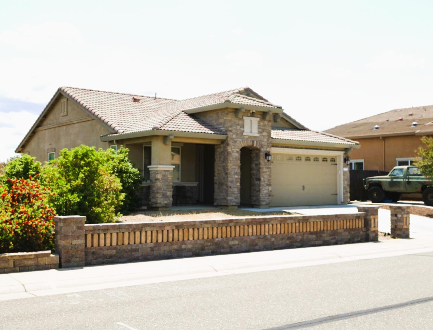 Detail Gallery Image 2 of 3 For 11030 Carmenet Way, Rancho Cordova,  CA 95670 - 3 Beds | 2 Baths