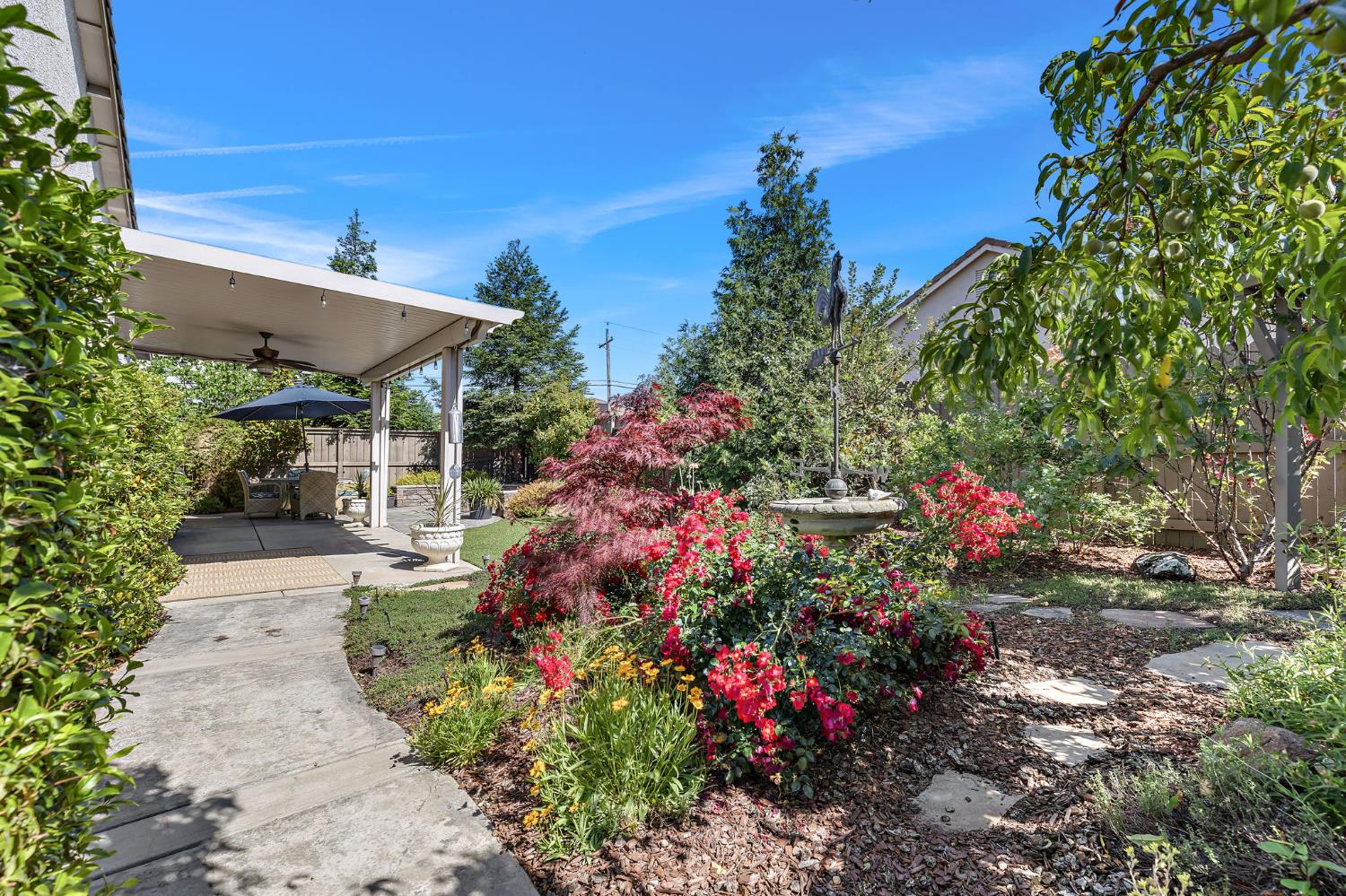 Detail Gallery Image 30 of 35 For 2096 Cattledrive Way, Roseville,  CA 95747 - 3 Beds | 3 Baths