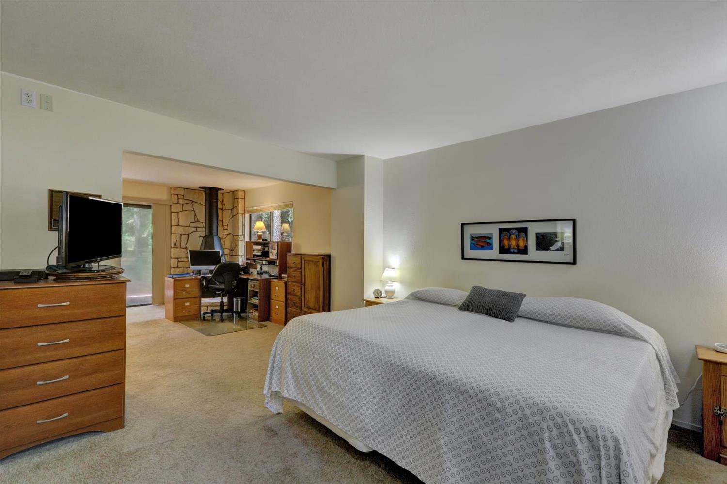 Detail Gallery Image 24 of 98 For 13480 Red Dog Rd, Nevada City,  CA 95959 - 3 Beds | 2/1 Baths