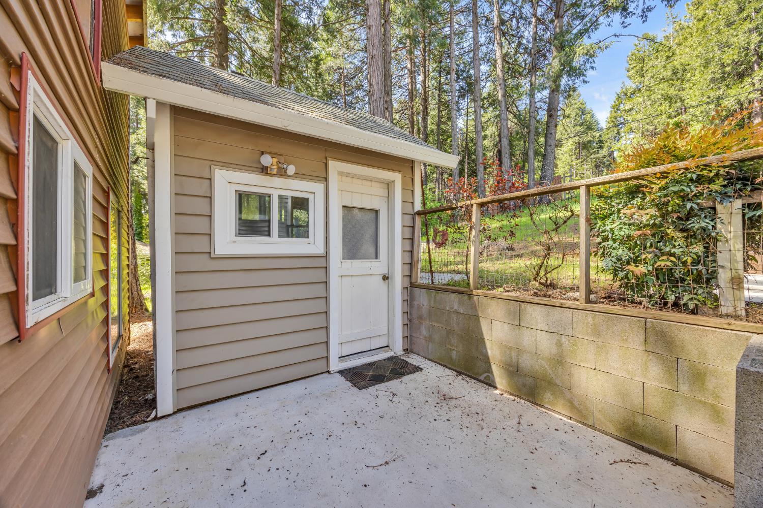 Lakewood Drive, Pollock Pines, California image 39