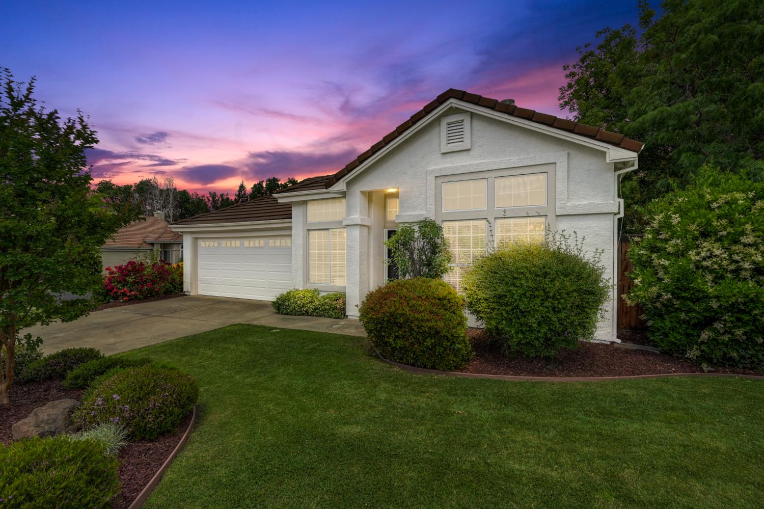 Detail Gallery Image 1 of 29 For 15205 Medella Cir, Sloughhouse,  CA 95683 - 3 Beds | 2 Baths