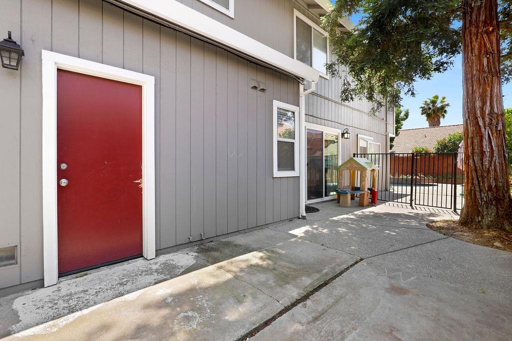Detail Gallery Image 39 of 42 For 4044 Tawny Meadow Way, Antelope,  CA 95843 - 3 Beds | 2/1 Baths