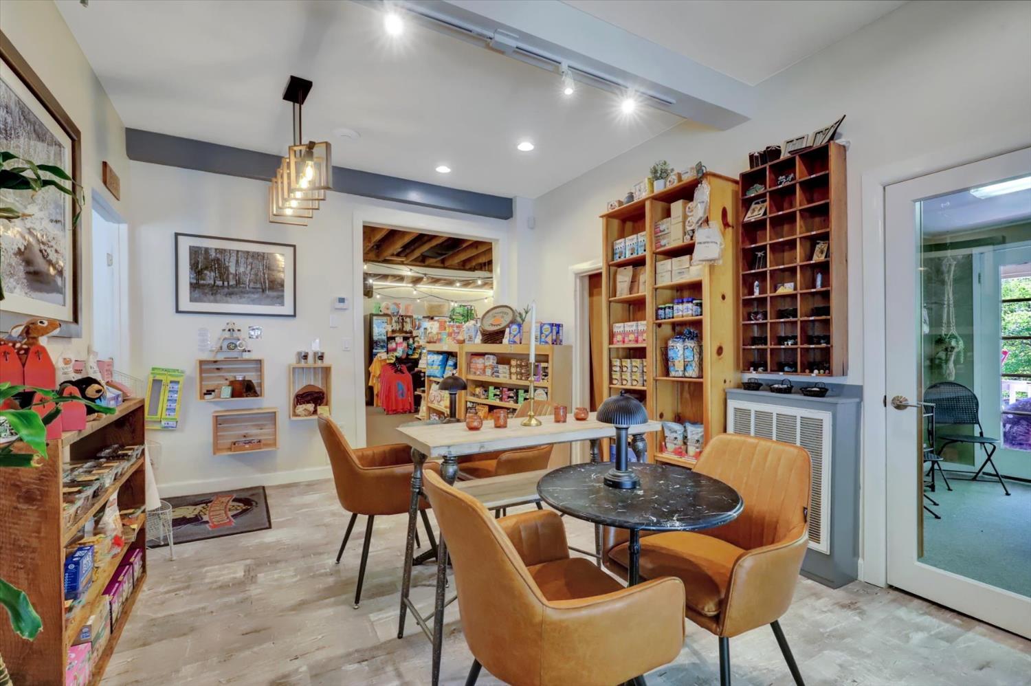 Detail Gallery Image 59 of 93 For 200 Main St, Downieville,  CA 95936 - 3 Beds | 4 Baths