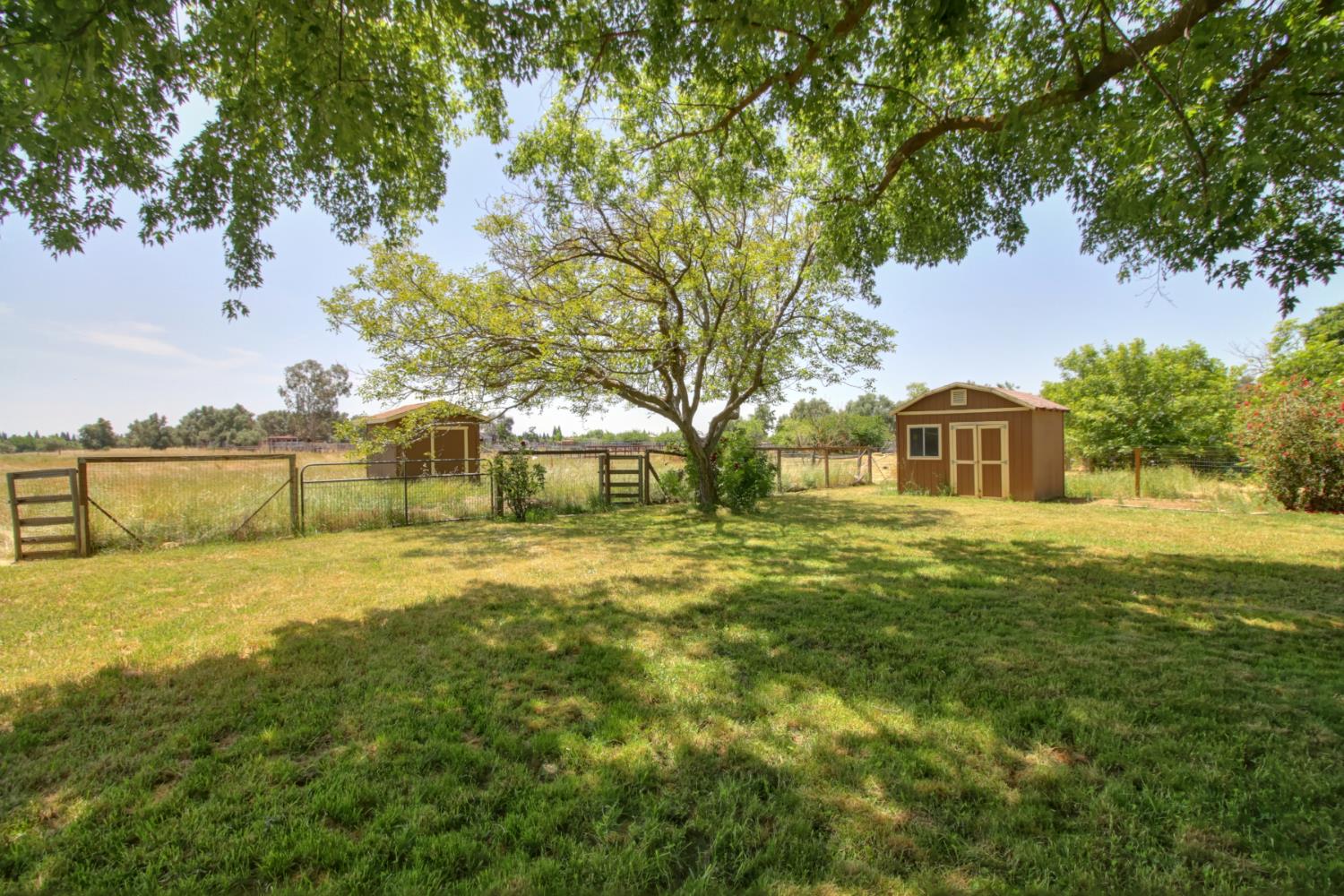 Detail Gallery Image 53 of 82 For 10376 Spiva Rd, Sacramento,  CA 95829 - 4 Beds | 2 Baths