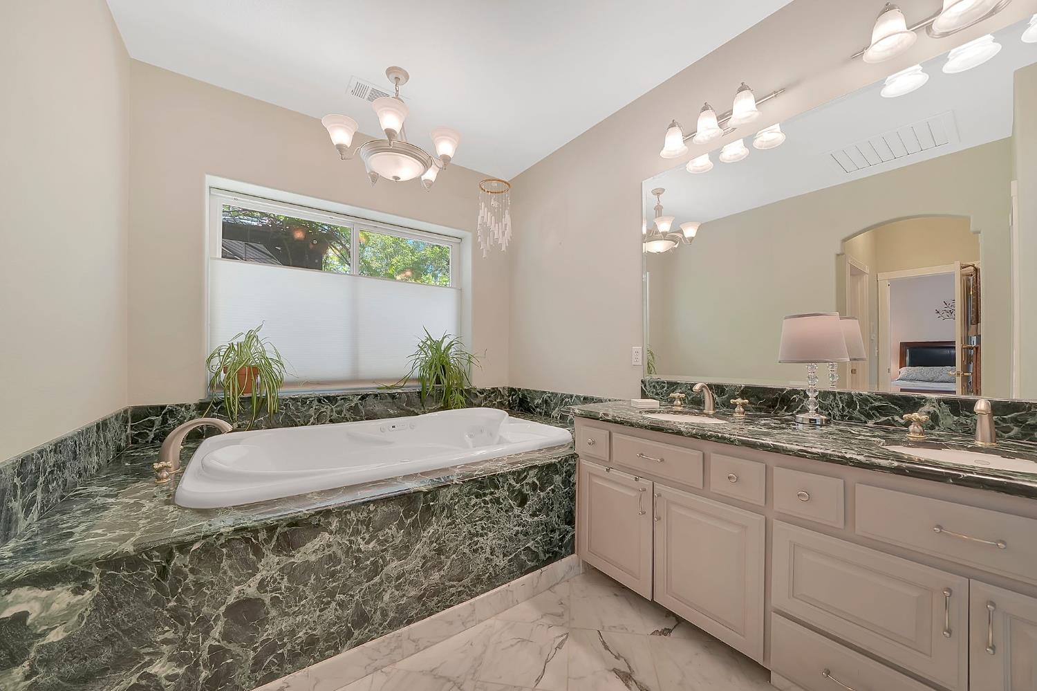 Detail Gallery Image 39 of 83 For 5753 Treosti Pl, Valley Springs,  CA 95252 - 5 Beds | 3/1 Baths