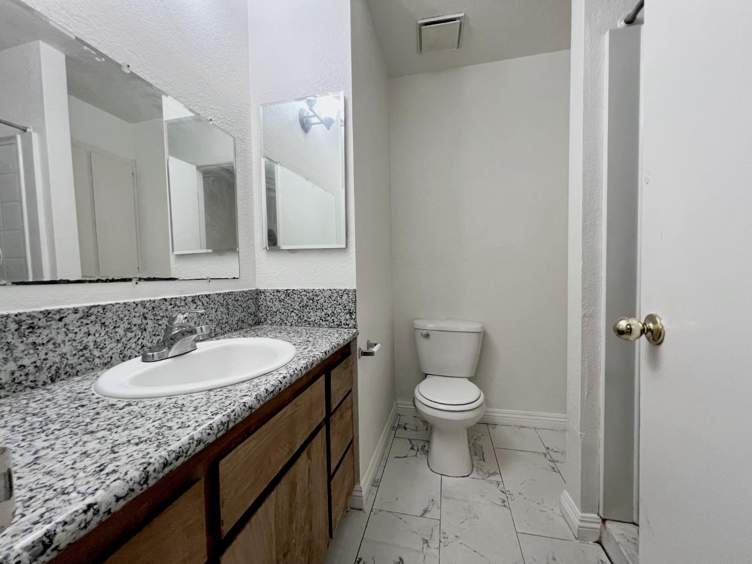 Detail Gallery Image 18 of 33 For 4901 Morningstar Dr #2,  Sacramento,  CA 95824 - 3 Beds | 2 Baths