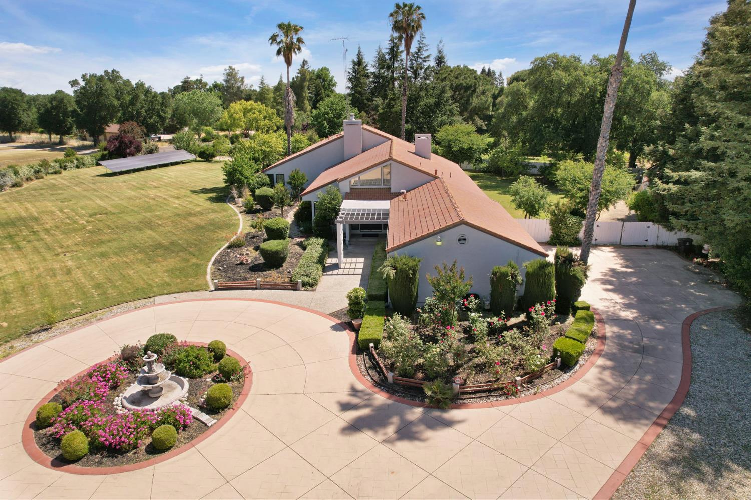 Detail Gallery Image 5 of 84 For 10356 Capewood Ln, Stockton,  CA 95212 - 4 Beds | 4 Baths