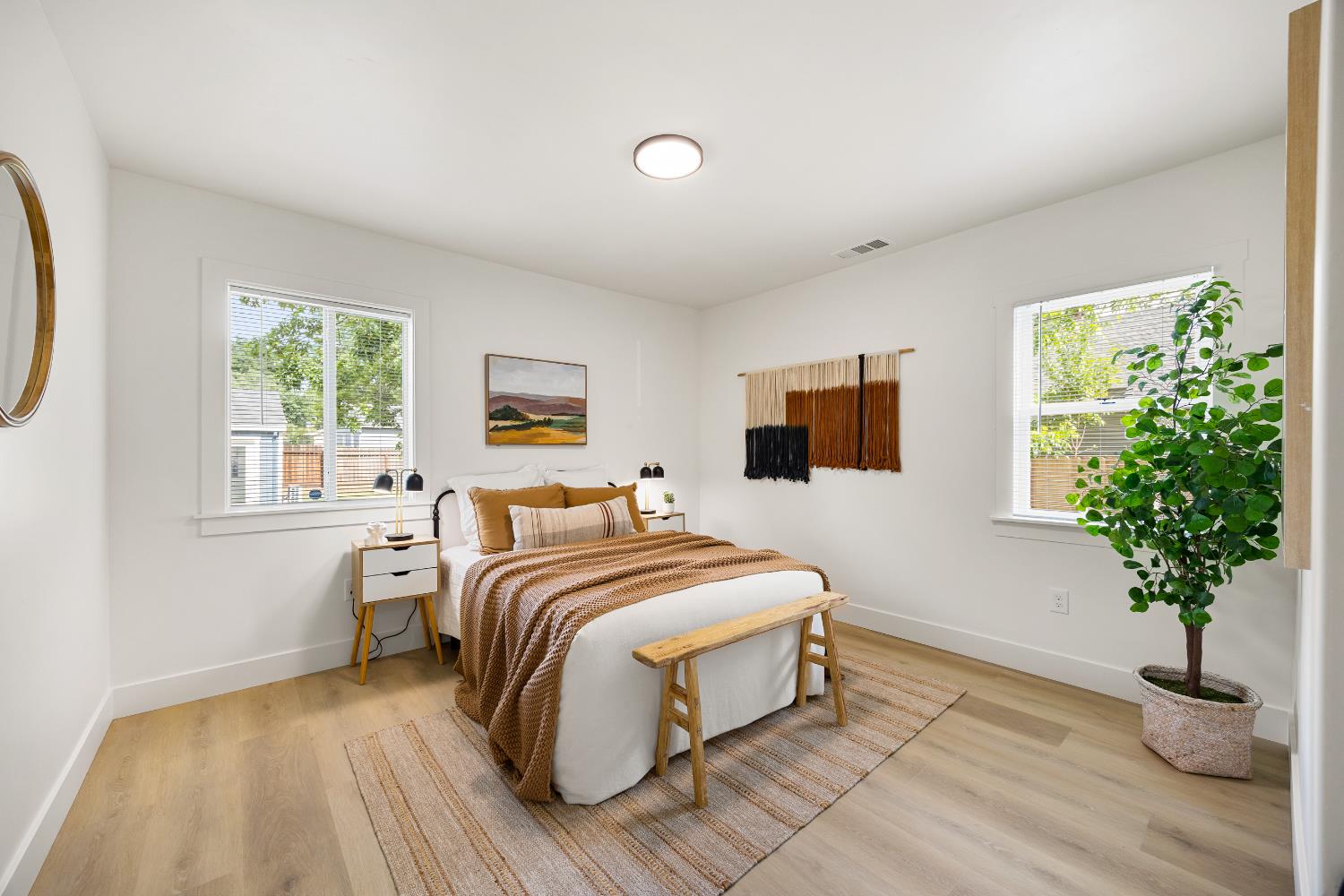 Detail Gallery Image 22 of 55 For 3517 Santa Cruz Way, Sacramento,  CA 95817 - 3 Beds | 3 Baths