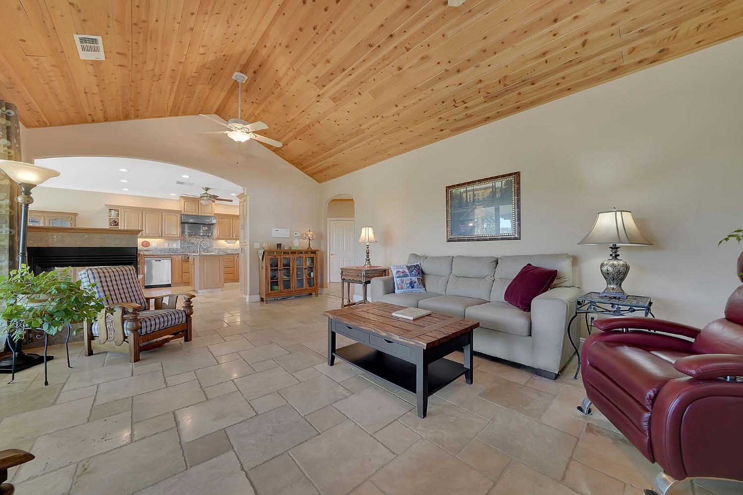 Detail Gallery Image 33 of 83 For 5753 Treosti Pl, Valley Springs,  CA 95252 - 5 Beds | 3/1 Baths