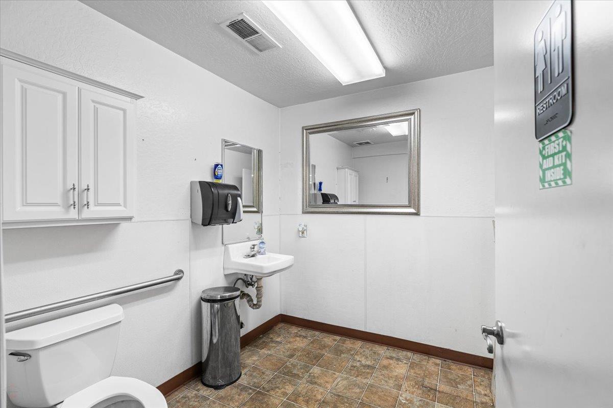 Detail Gallery Image 22 of 58 For 412 S Yosemite Ave, Oakdale,  CA 95361 - – Beds | – Baths