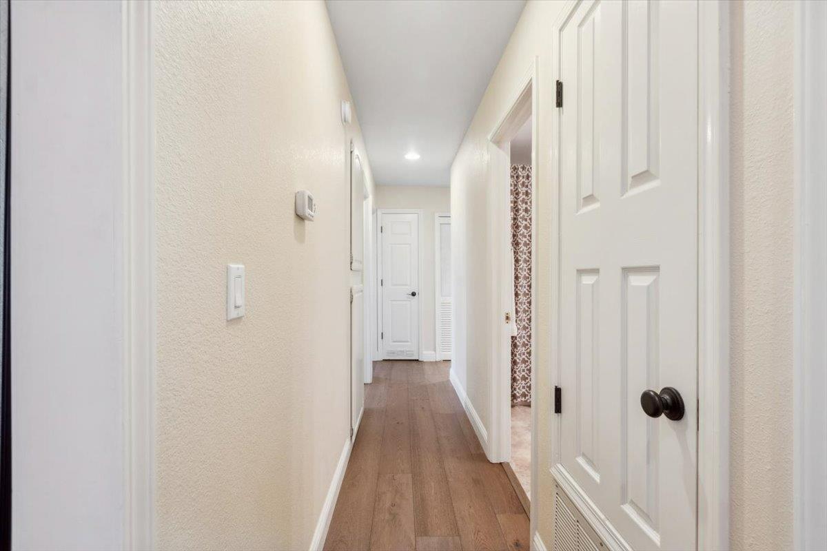 Detail Gallery Image 11 of 24 For 1140 Oak Tree Cir, El Dorado Hills,  CA 95762 - 3 Beds | 2 Baths